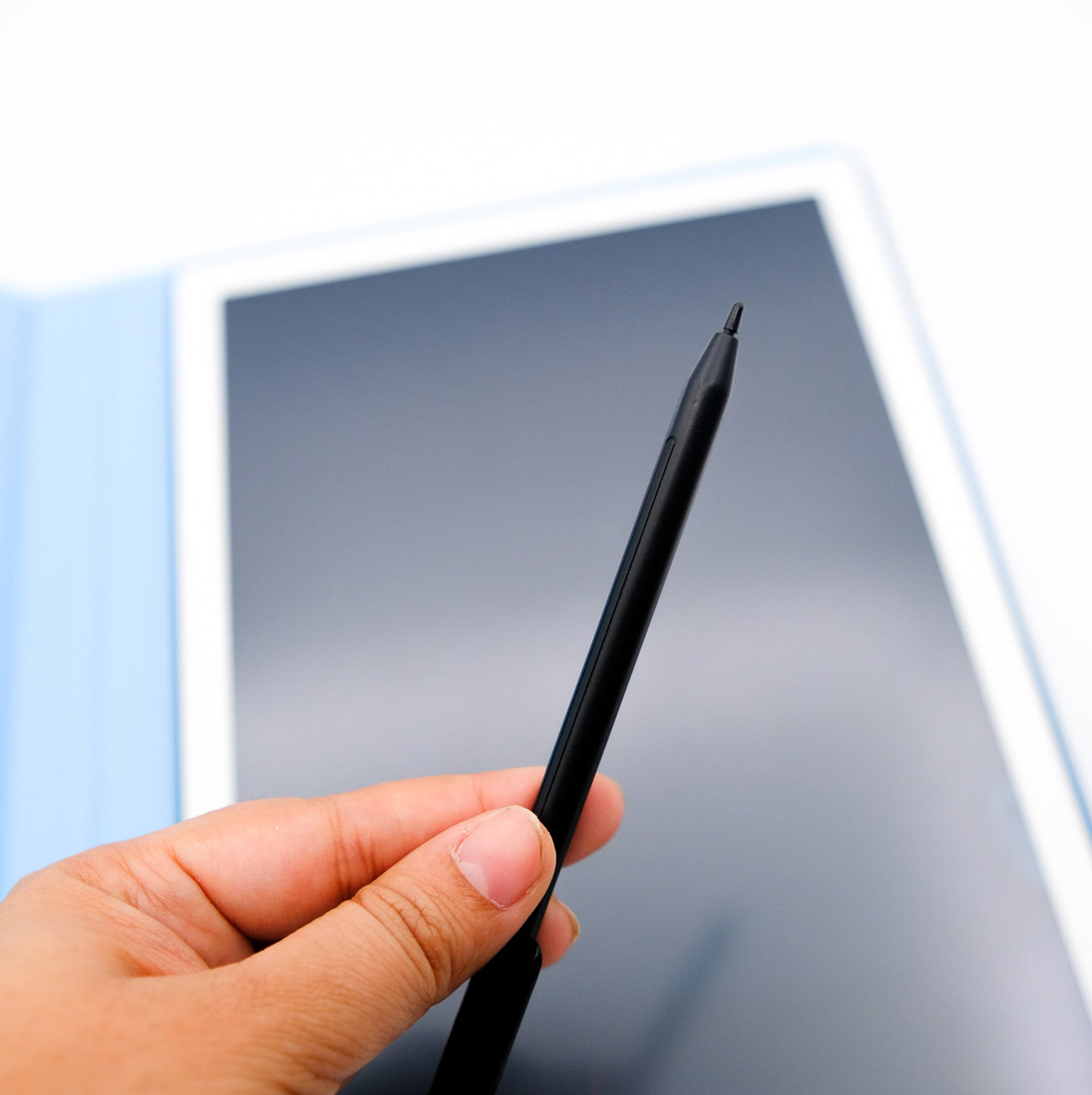 பேழை | Paezhai – Interactive Tamil Flashcards With Tracing Pen and Board